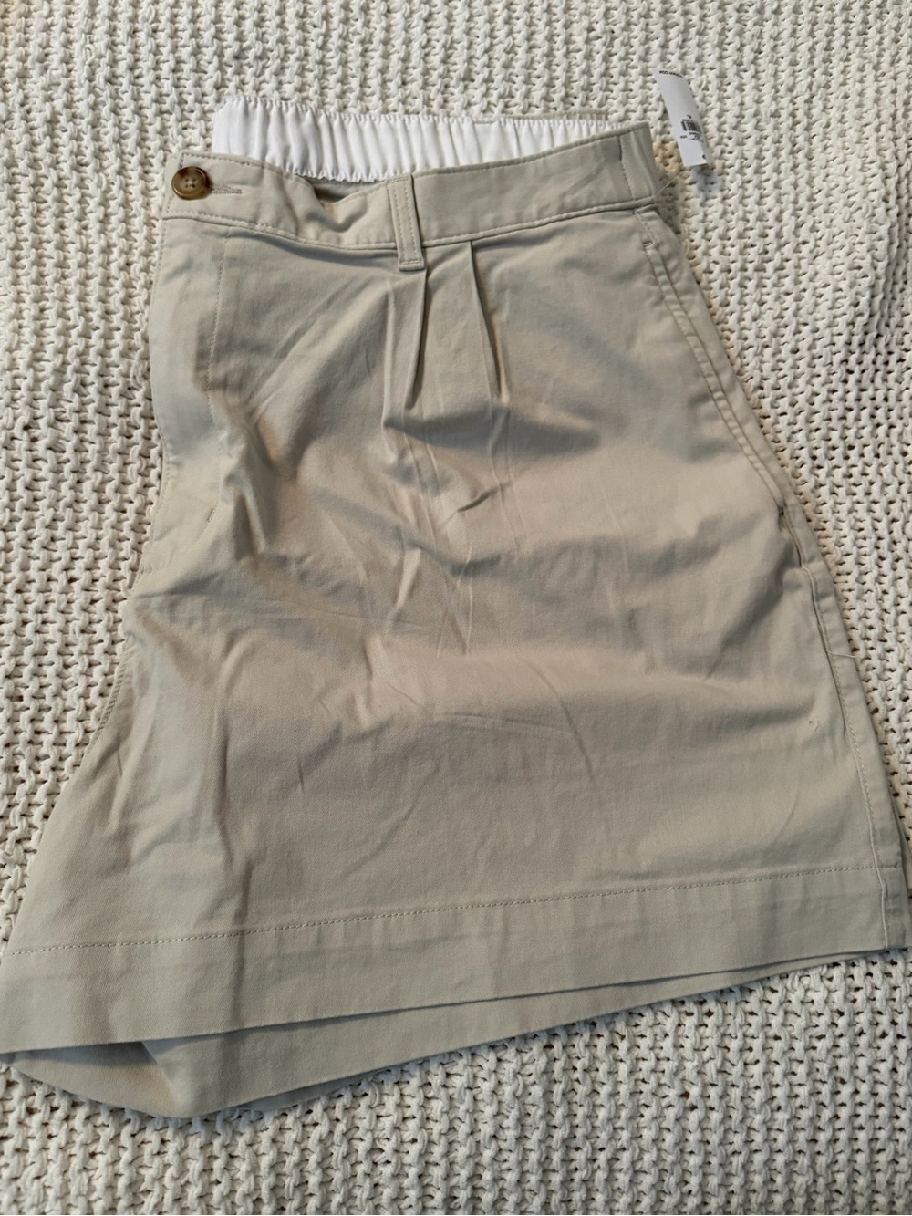 NWT Old Navy Khaki high rise shorts
